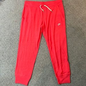 Woman’s Nike Capri Sweatpants